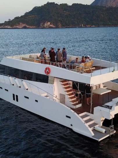 catamarã 4